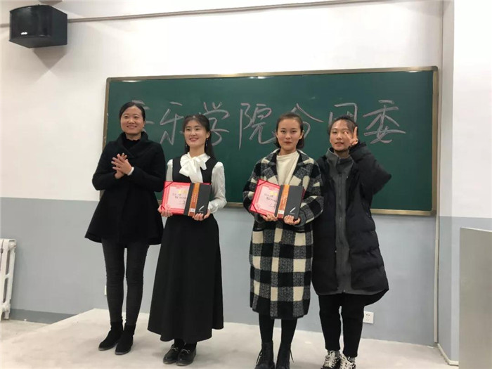 微信图片_20181102205913_副本.jpg