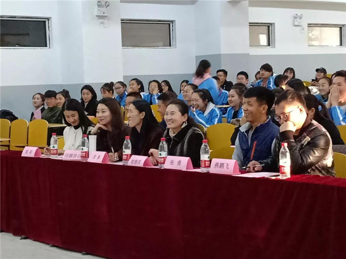 微信图片_20181102205834_副本.jpg