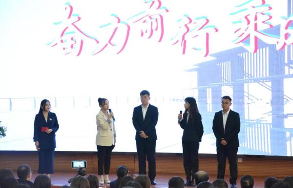 获奖团队3.jpg