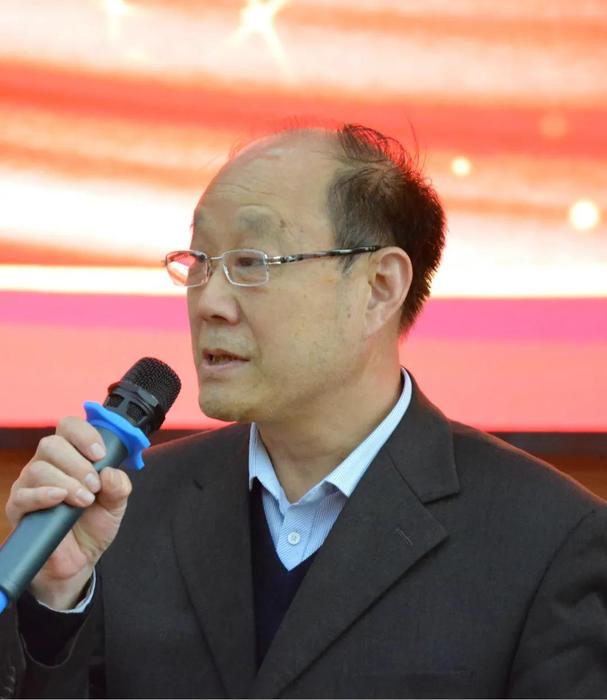 音乐学院党总支书记瞿守宇.jpg