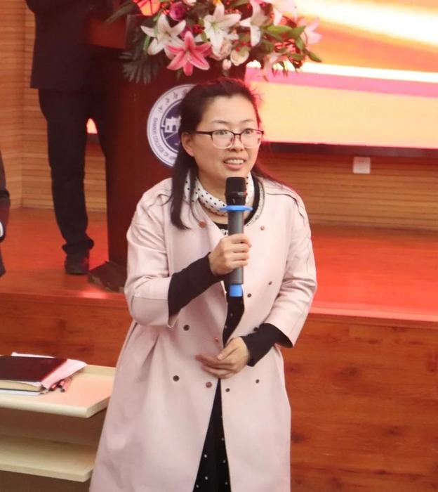 教学科研部部长李俊晓.jpg