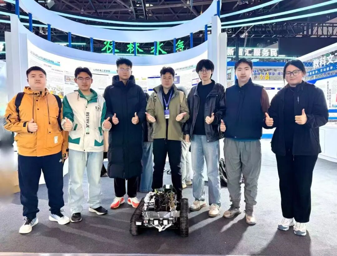 3. 特等奖 吴浩杰 “墨方智耒”—潞党参精准智培先行者.jpg