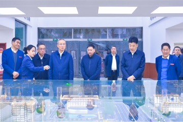 省政协主席张春林莅临我校调研指导工作