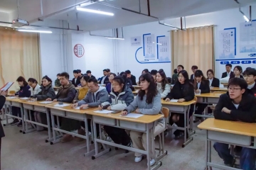 职”引未来 “规”划启航丨信息工程学院举办第二届职业规划大赛院赛初赛