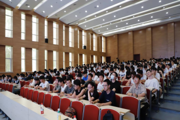 提升大学生面试技巧，助力职场起航——我校成功举办“三进”暨“就业育人大讲堂”就业指导讲座