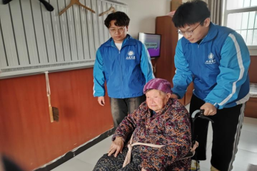 学雷锋 树新风丨三月“学雷锋月”主题活动（二）走进敬老院，情暖老人心