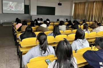 美院动态 || 巾帼绽风采 芳华正青春