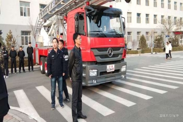 消防演练三部曲——空中救援，紧急疏散，灭火实操