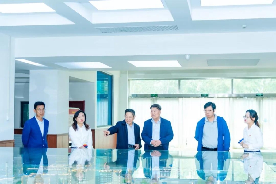 中国高等教育学会第六届理事会会长瞿振元莅临我校调研指导工作
