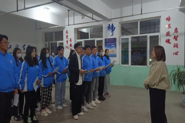 携手共创文明宿舍 | 信息工程学院学生分会开展“学习党的二十大精神，共创文明宿舍”主题活动