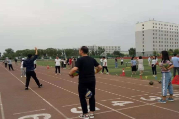 beat365官方网站教师趣味运动会成功举办
