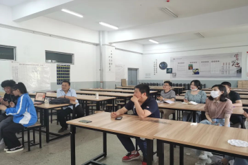 美术学院开展辅导员家联册考试