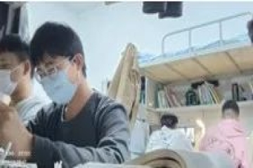 信息工程学院召开“消除宿舍隐患，筑牢安全防线”安全主题班会