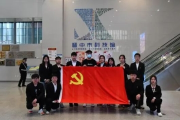 弘扬雷锋精神 践行志愿服务 | 信息工程学院第四党支部开展“志愿行中传真情，三月‘锋’暖润心扉”志愿服务活动