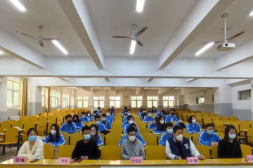 书香满校园 阅读伴我行