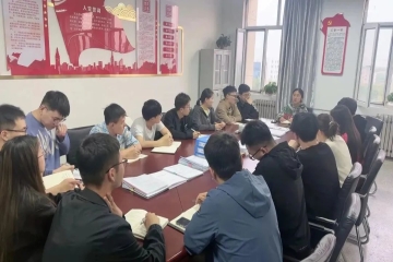信息工程学院辅导员助理工作安排会