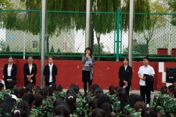 信息工程学院召开军训总结暨安全教育大会