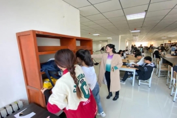 信息工程学院开展第七期入党积极分子义务劳动