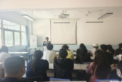 有序离校暖人心，逐梦前行启新程 | 管理学院召开2026届离校毕业生离校工作专题部署大会
