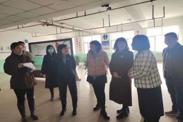 匠心独韵巧布置，环境育人润无声 丨 校领导莅临我院对人文教室建设情况进行验收性评价