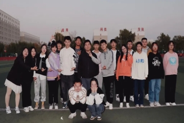 相遇，相识，我们“融”在一起丨信息工程学院融媒体中心开展素质拓展活动