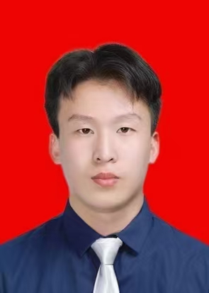 秦玮浩
