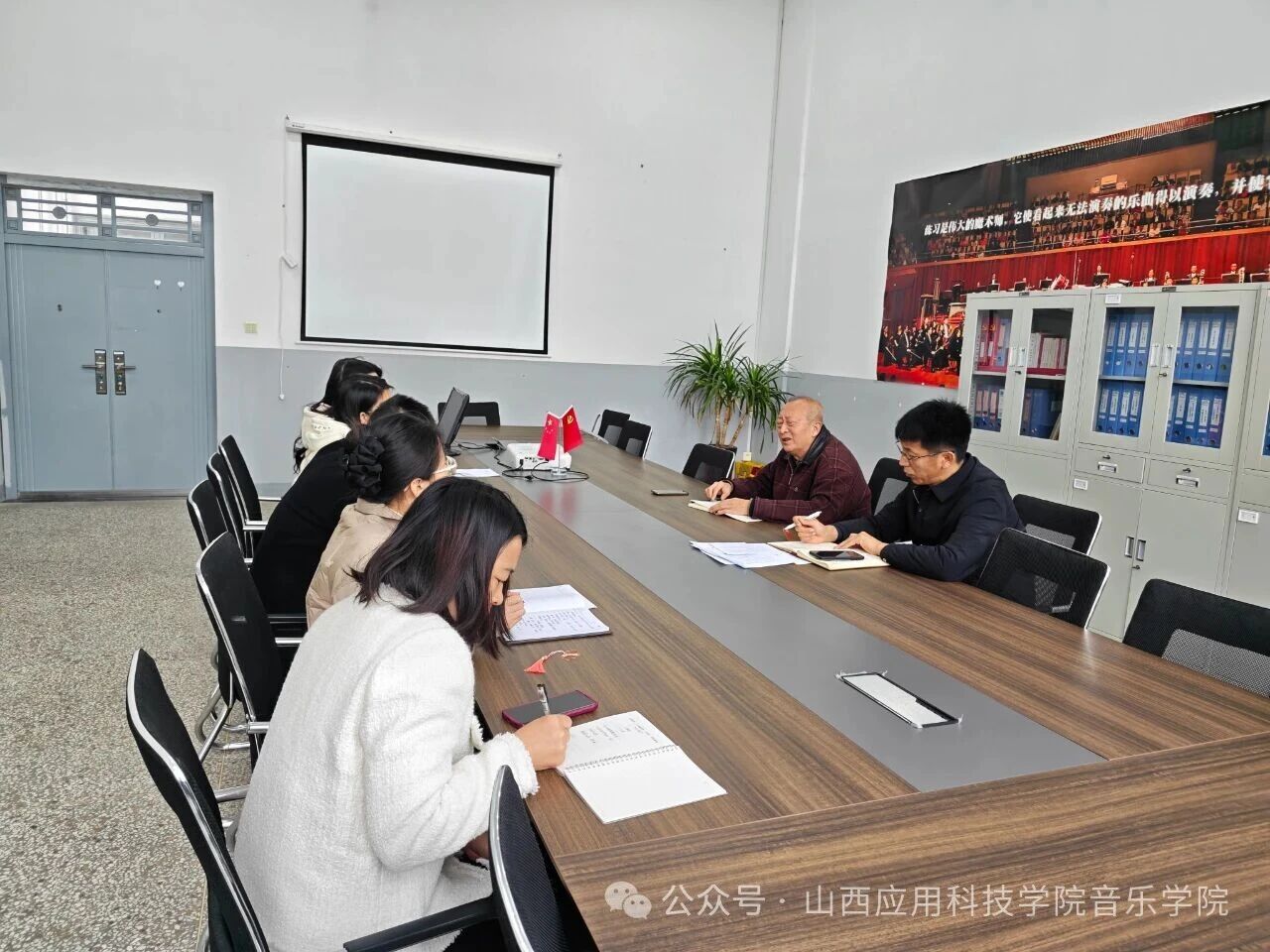 微信图片_2025-10-25_213638_372 微信图片_2025-10-25_213638_372