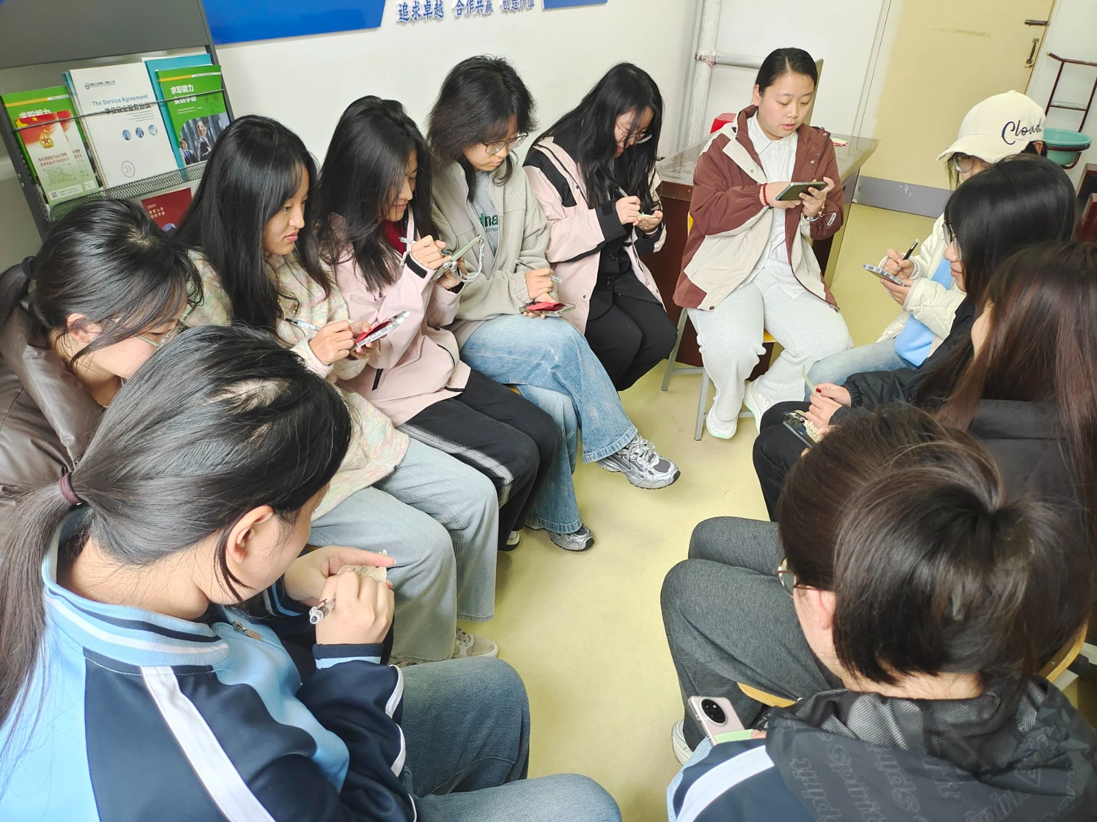 微信图片_20251109141438 微信图片_20251109141438